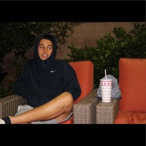 Meet your Posher, Devon